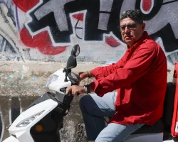 Σάκης Αποστολάκης